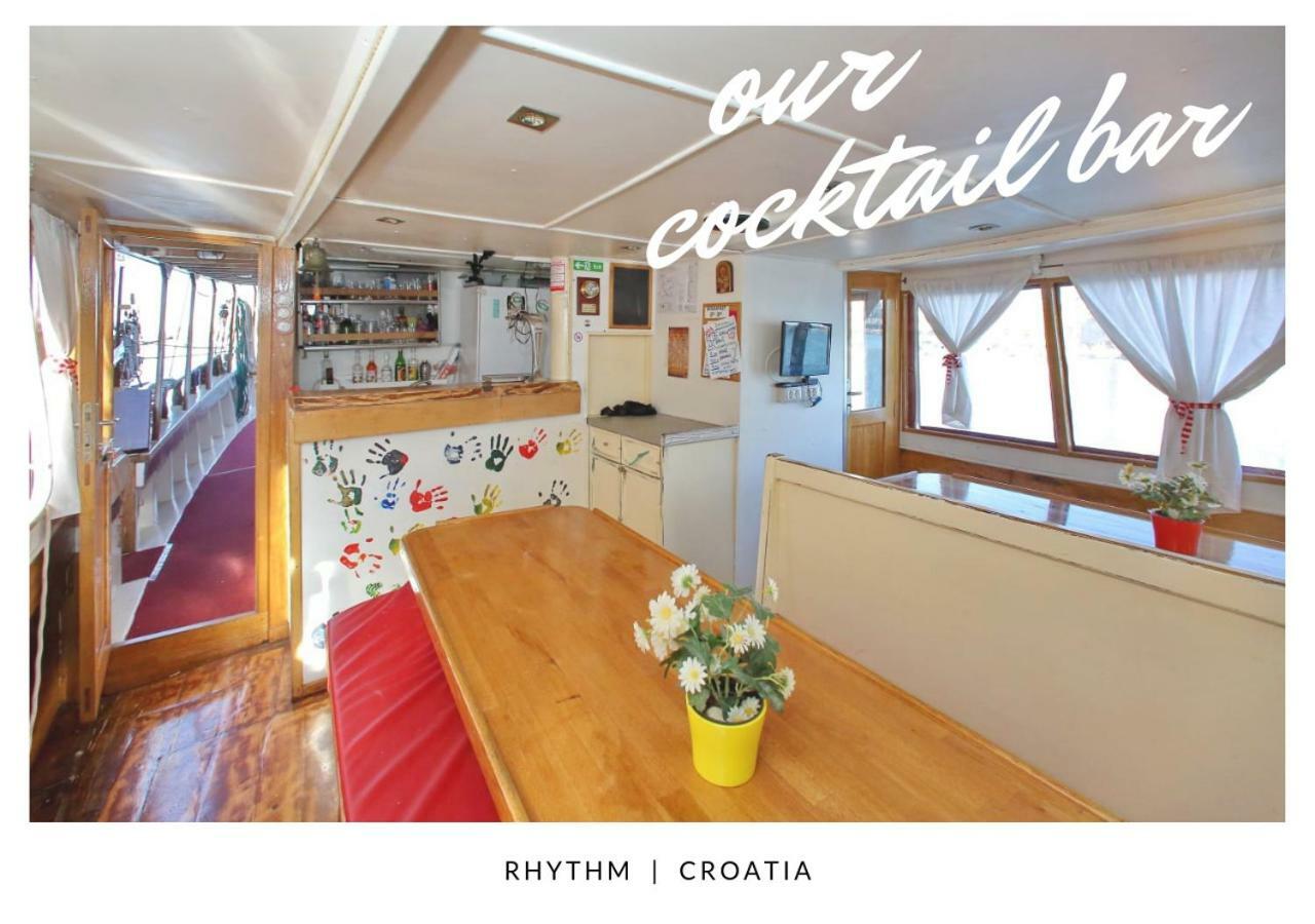 Hotel Rhythm Floating Accom - Split Extérieur photo